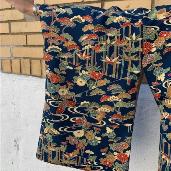 Vintage Butterfly Kimono Novelty Print Robe - Picture 5 of 8